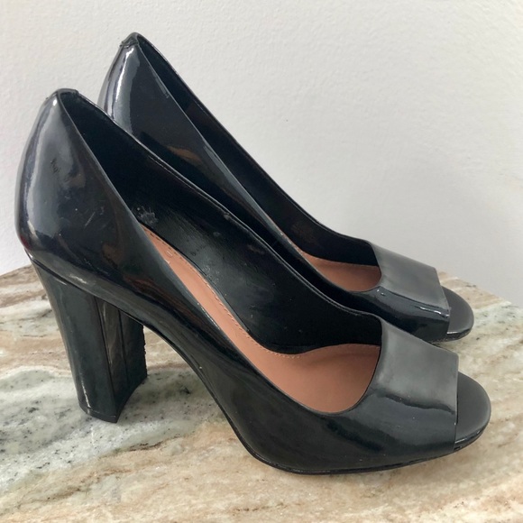 Vince Camuto Shoes - Vince Camuto Riston size 6.5 Black Peep Toe